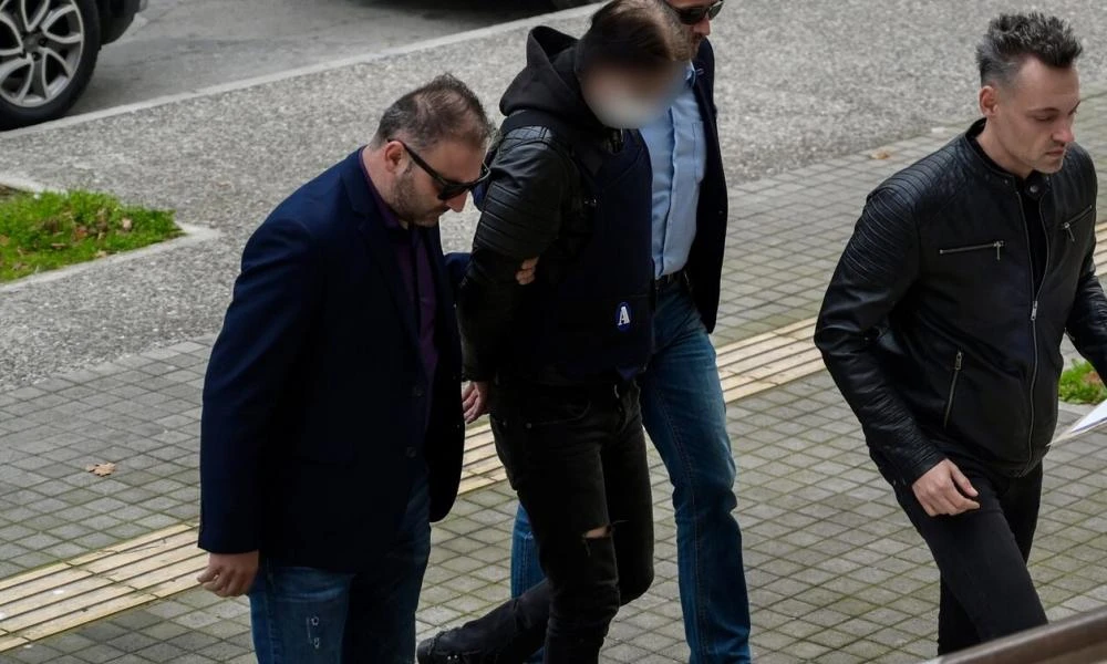 Θεσσαλονίκη: «Ο Νορβηγός έπεσε θύμα σεξουαλικής κακοποίησης από τους γονείς του», λέει ο δικηγόρος του (Βίντεο)